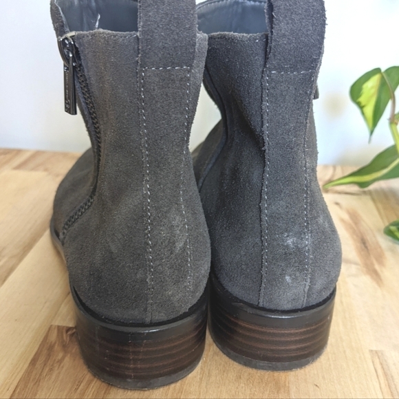 JESSICA Simpson Grey Suede Leather Booties 6.5 Chelsea side zip - Picture 7 of 9